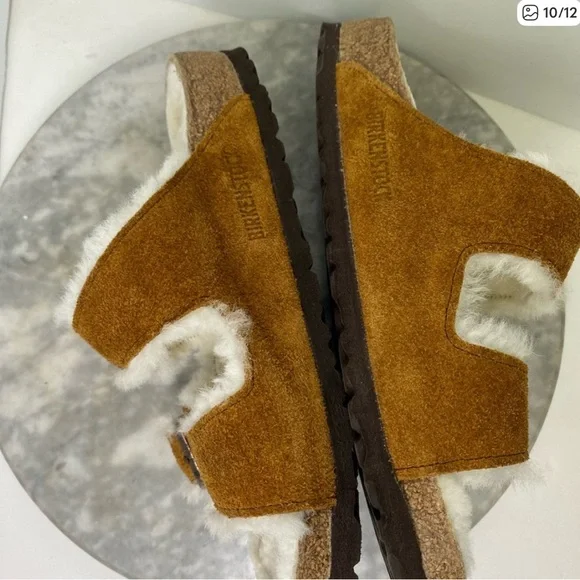 Birkenstock Tan Shearling Sandals 5 US.  EU36 - Picture 7 of 8